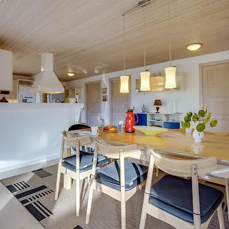 Wyatt - 30km From The Sea By Interhome בית נופש