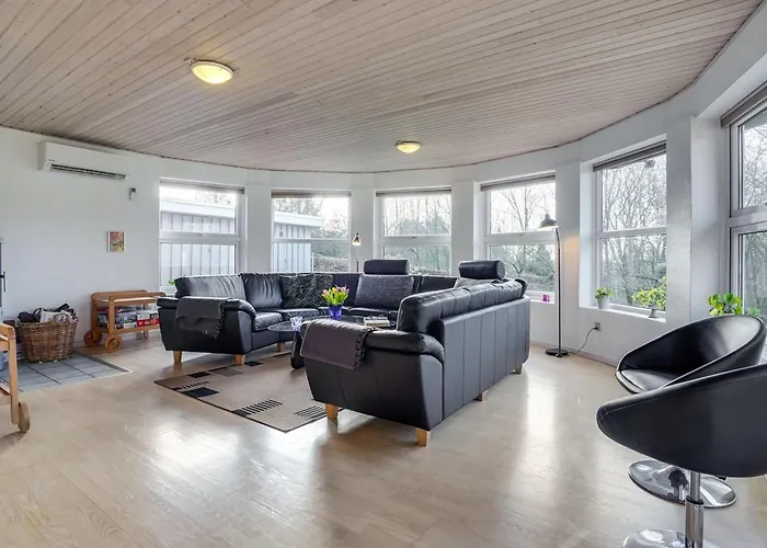 Wyatt - 30km From The Sea By Interhome *