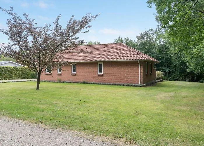 Wyatt - 30km From The Sea By Interhome *