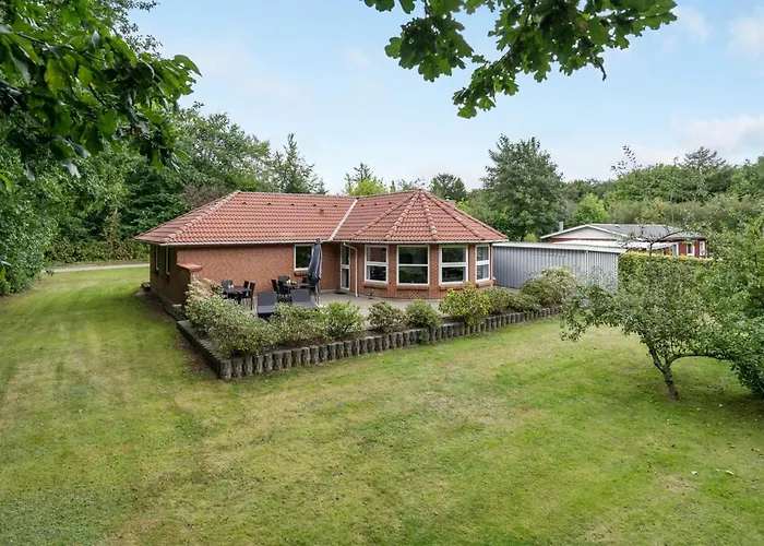 Wyatt - 30km From The Sea By Interhome