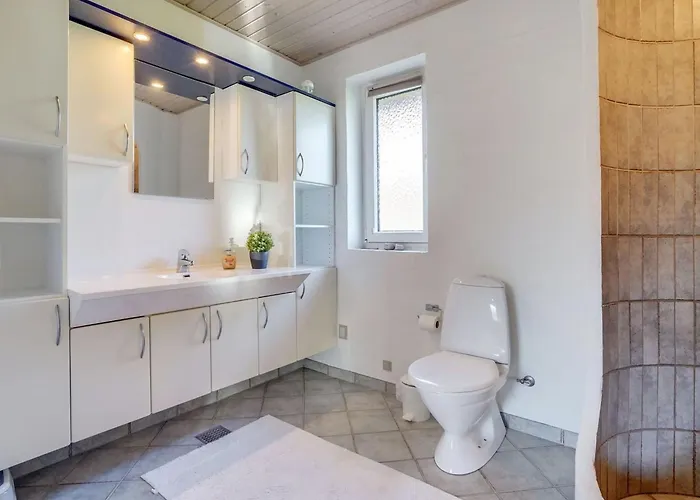 Ferienhaus Wyatt - 30km From The Sea By Interhome